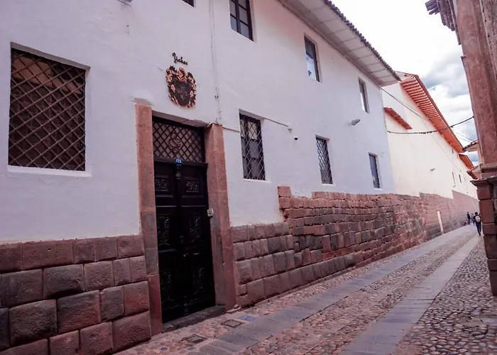 Yabar Plaza I Cusco